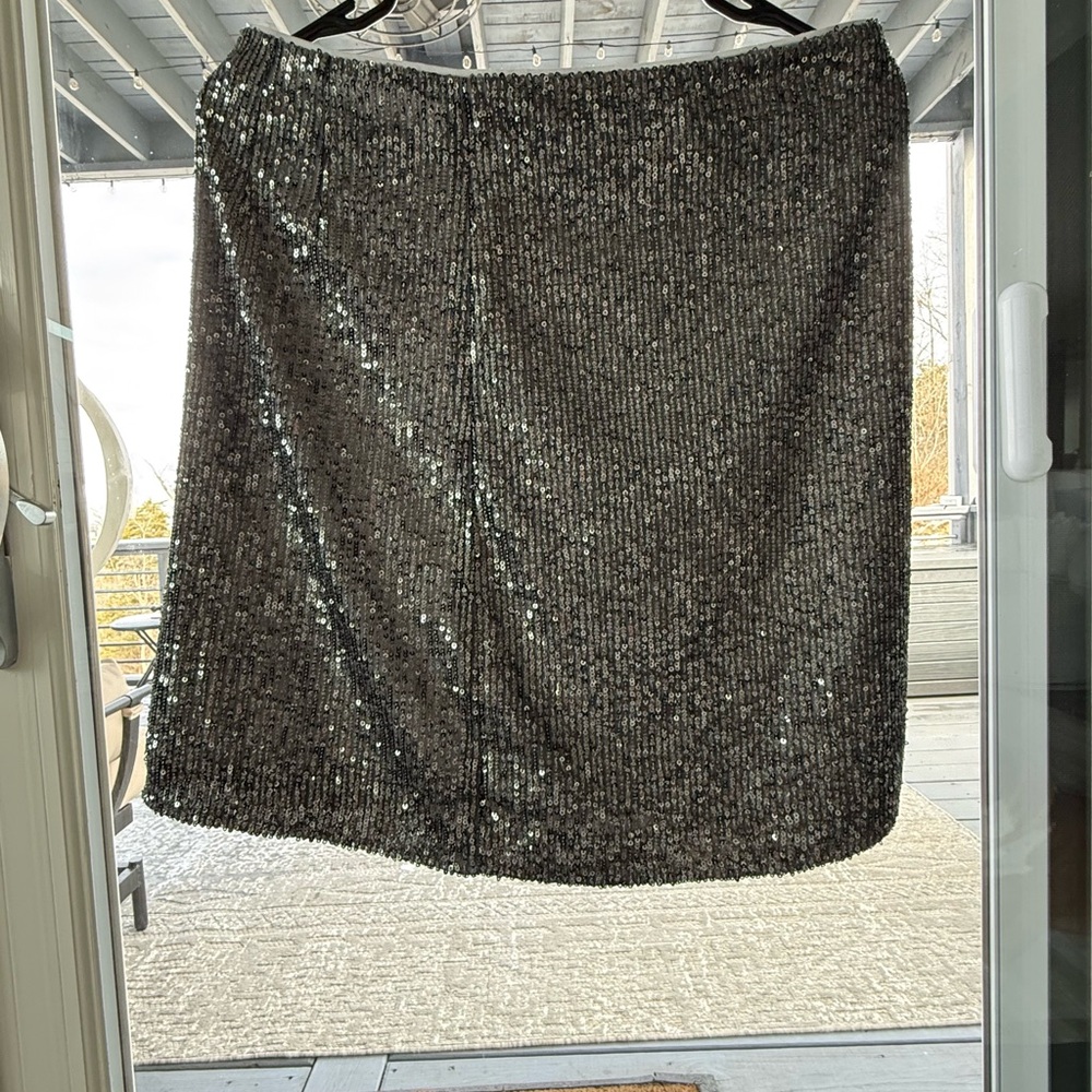 Metallic Black/Gray Sequin Skirt